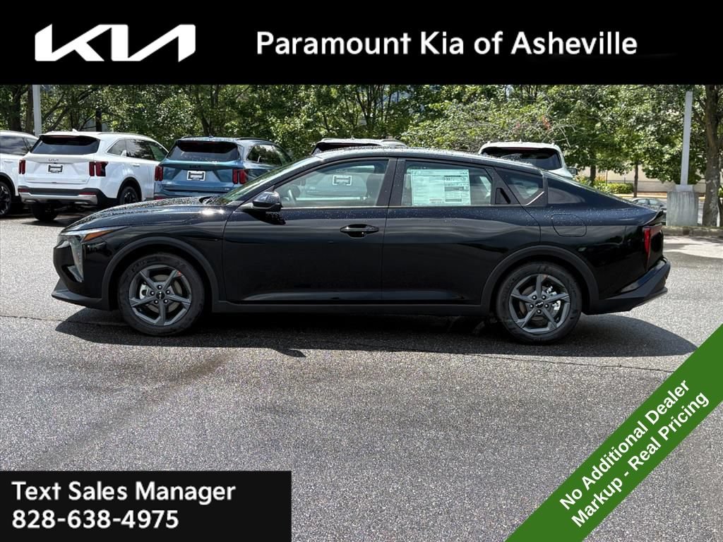 New 2026 Kia K4 FWD image 3