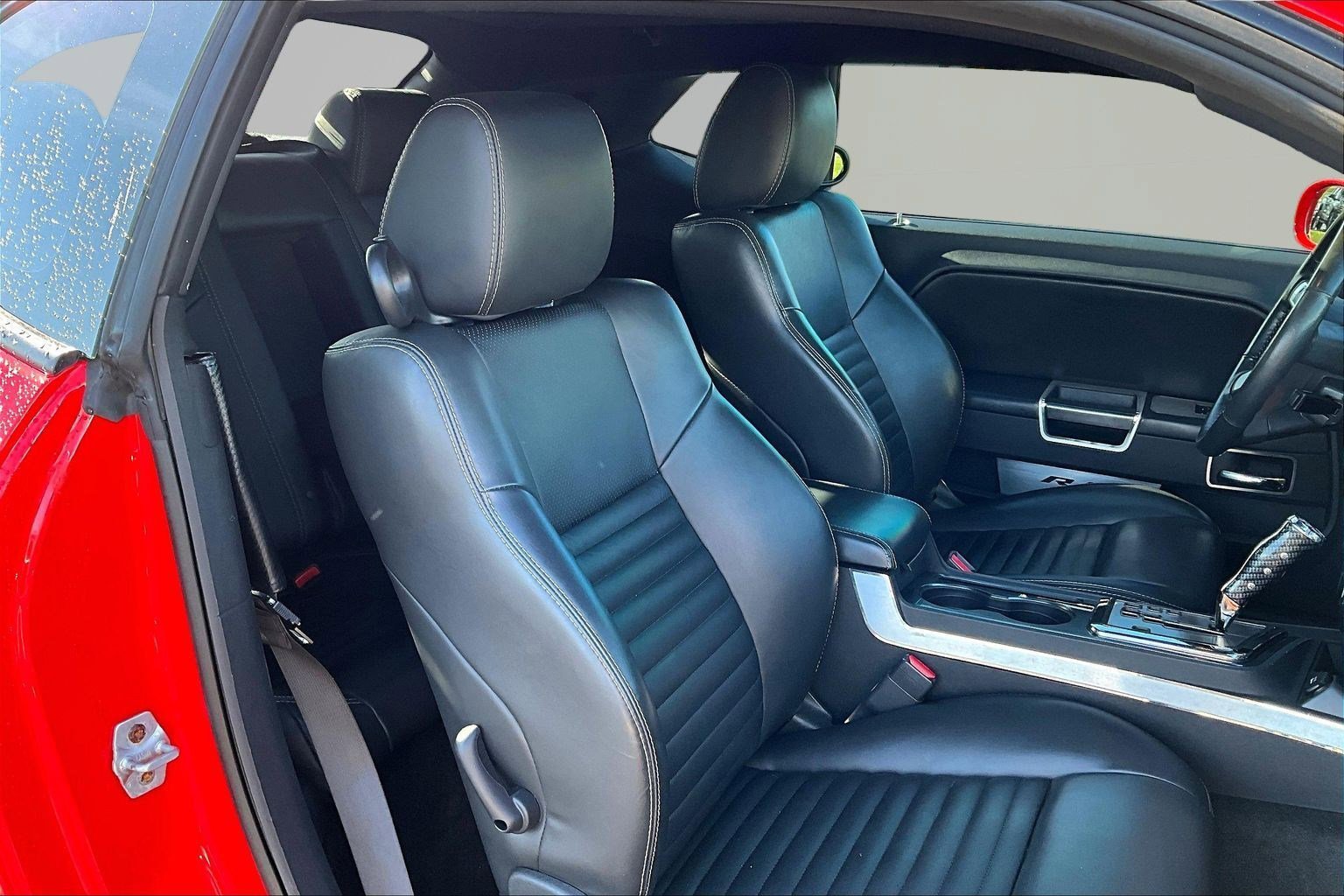 Used 2010 Dodge Challenger R/T RWD image 28