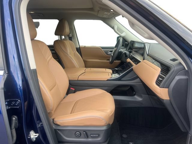 Certified 2025 INFINITI QX80 Luxe AWD/4WD image 15