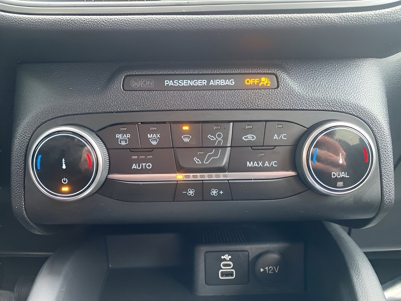 Certified 2025 Ford Escape Active AWD/4WD image 19