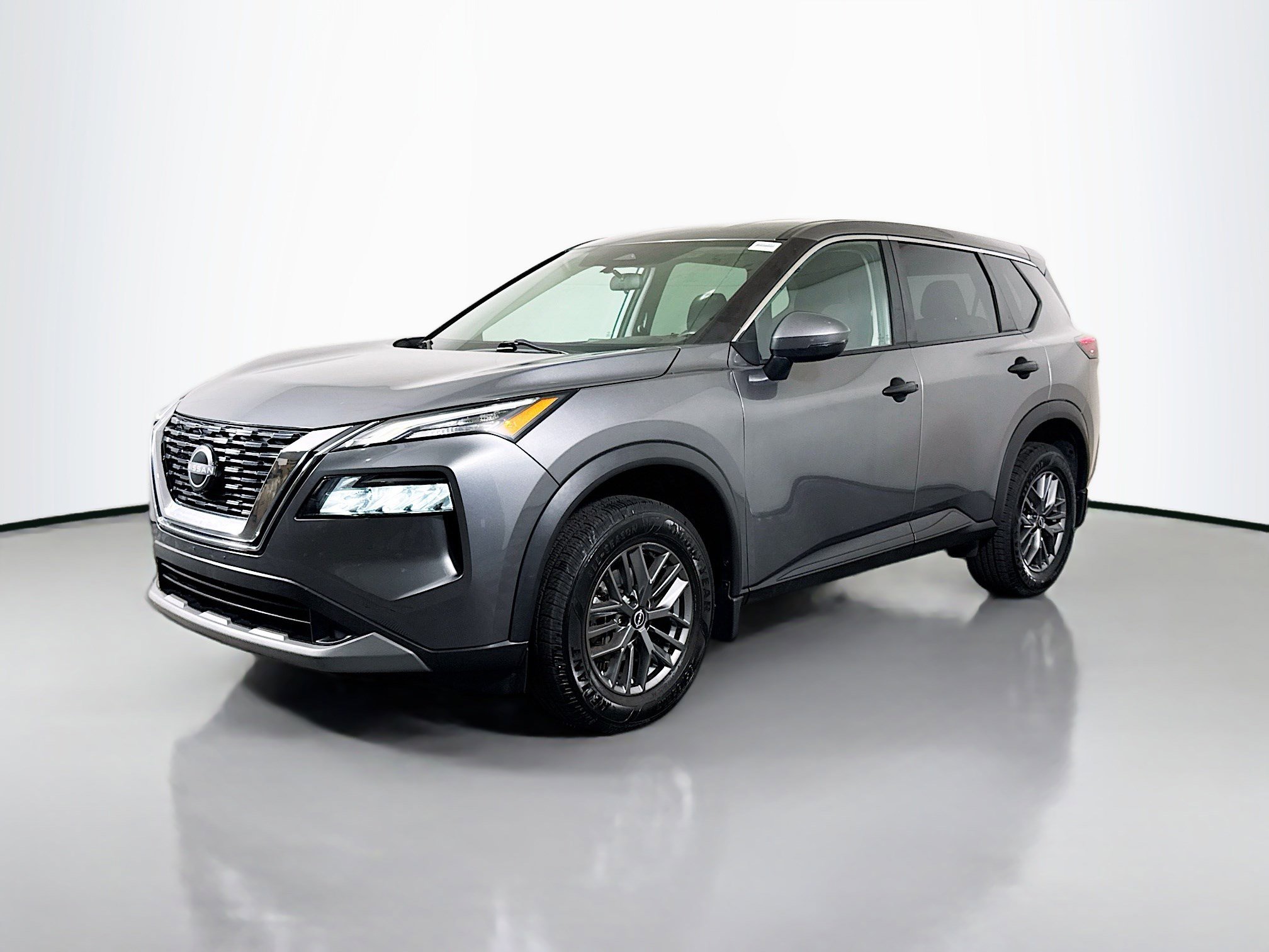 Used 2022 Nissan Rogue S AWD/4WD image 4