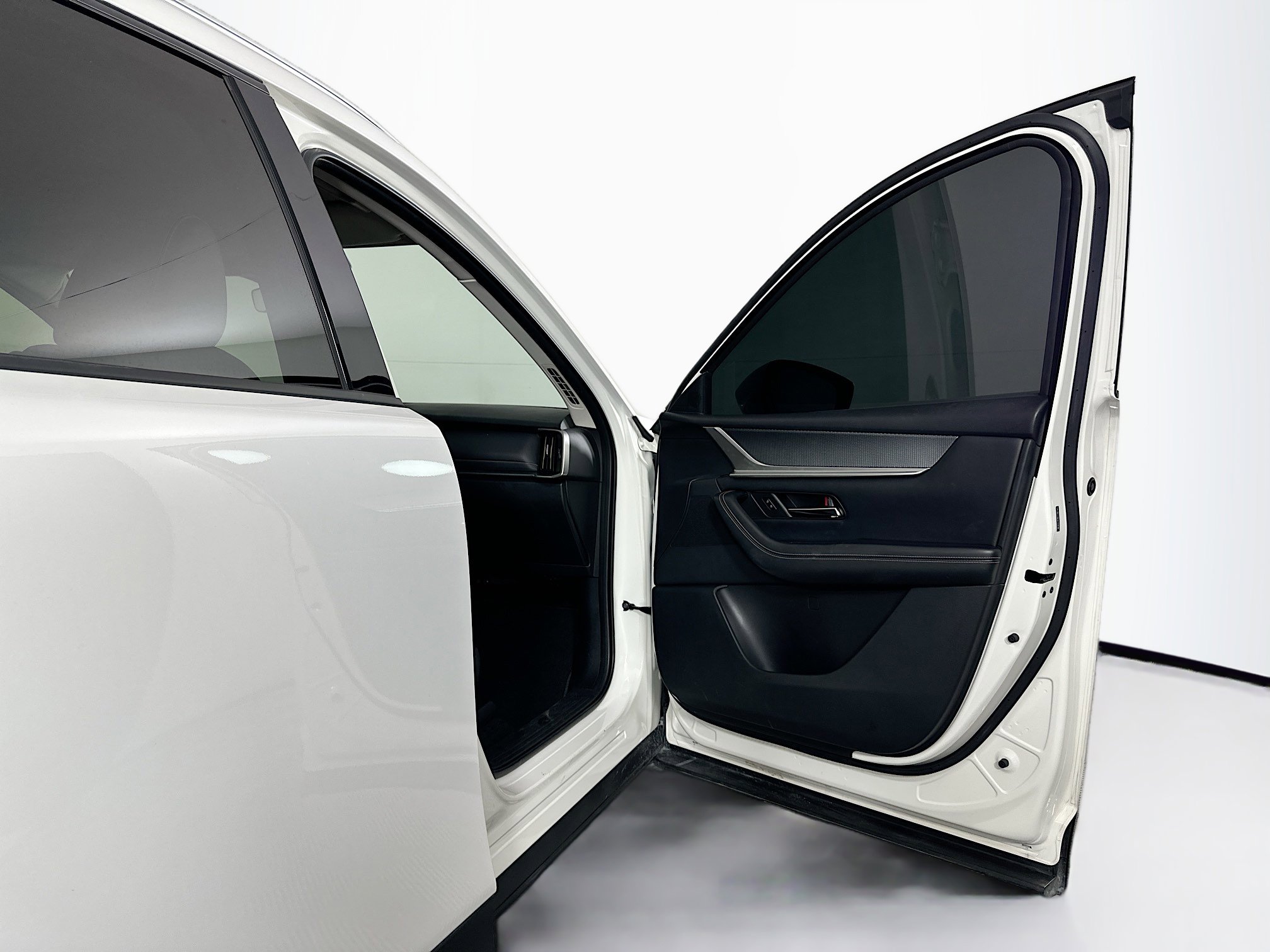 Used 2024 MAZDA CX-90 3.3 Turbo w/ Preferred Plus image 34