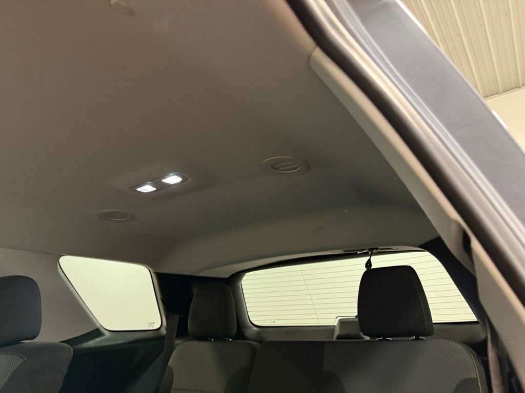 Used 2020 Chevrolet Traverse LS image 50