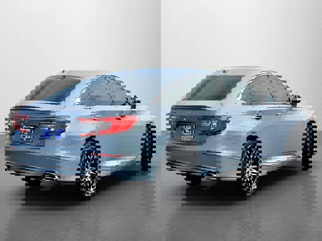 Used 2022 Honda Accord Touring image 6