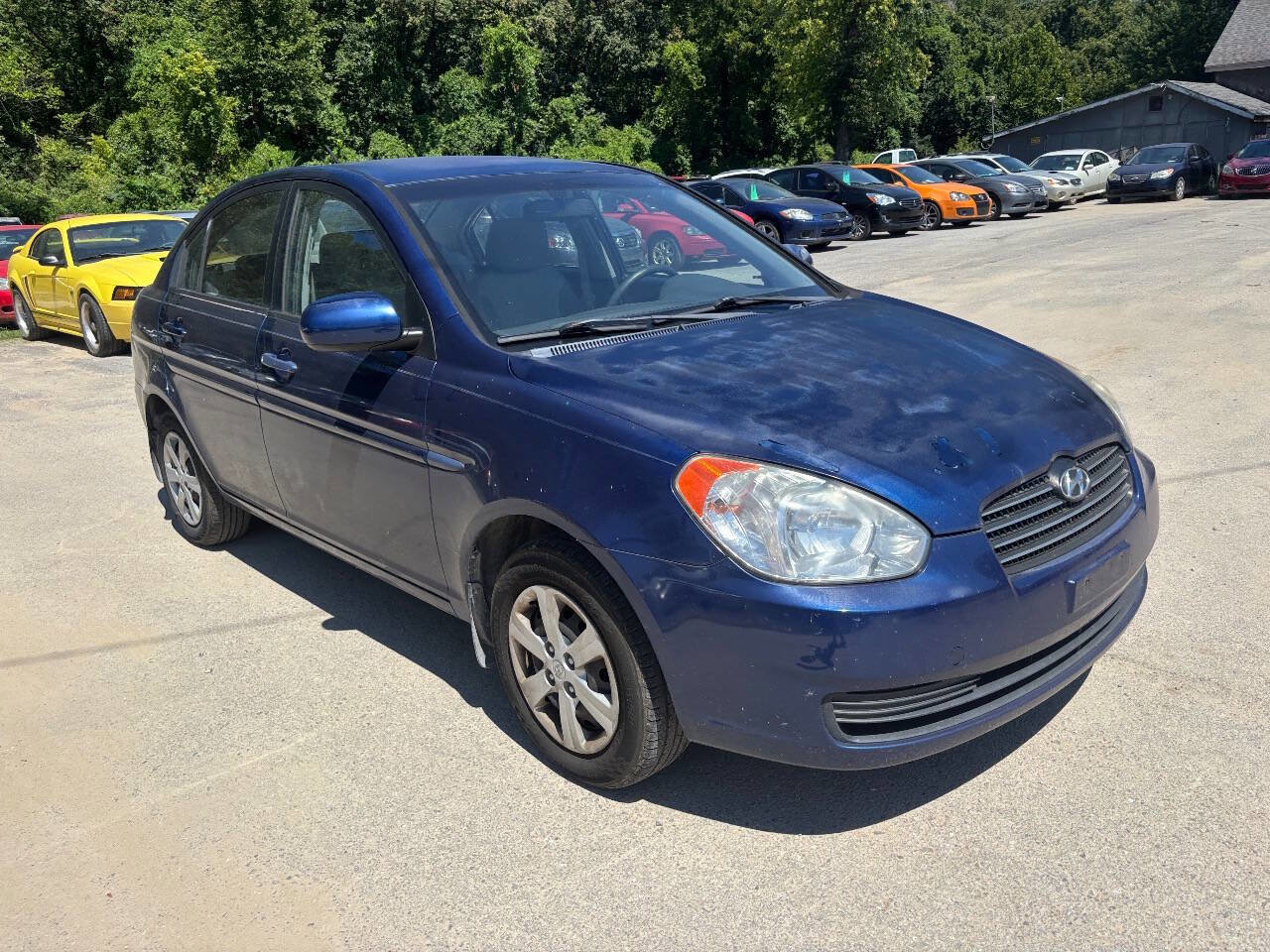 Used 2010 Hyundai Accent GLS image 4