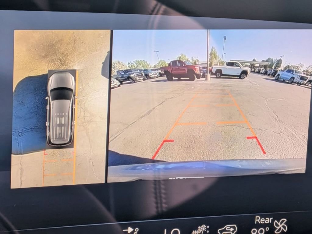 Used 2025 Buick Enclave Preferred AWD/4WD image 25