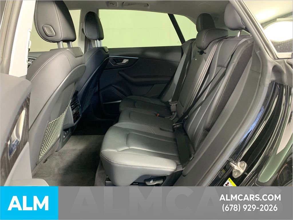 Used 2023 Audi Q8 Premium Plus image 31