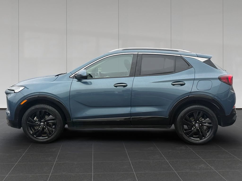 Used 2024 Buick Encore GX Sport Touring image 2