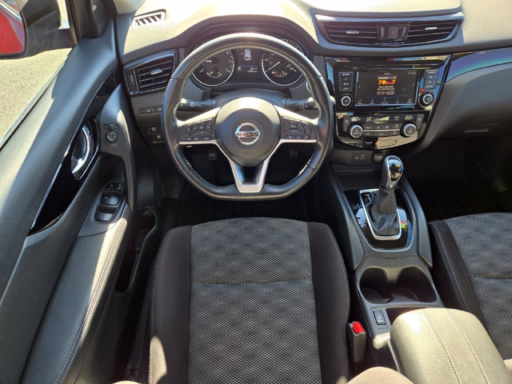 Certified 2022 Nissan Rogue Sport SV AWD/4WD image 14