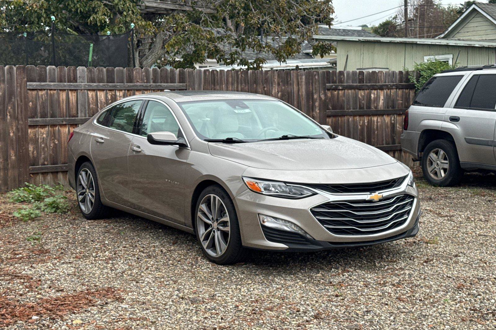 Used 2024 Chevrolet Malibu LT image 2