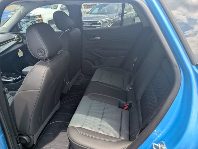 New 2026 Chevrolet Trax LT w/ Driver Confidence Package FWD image 9