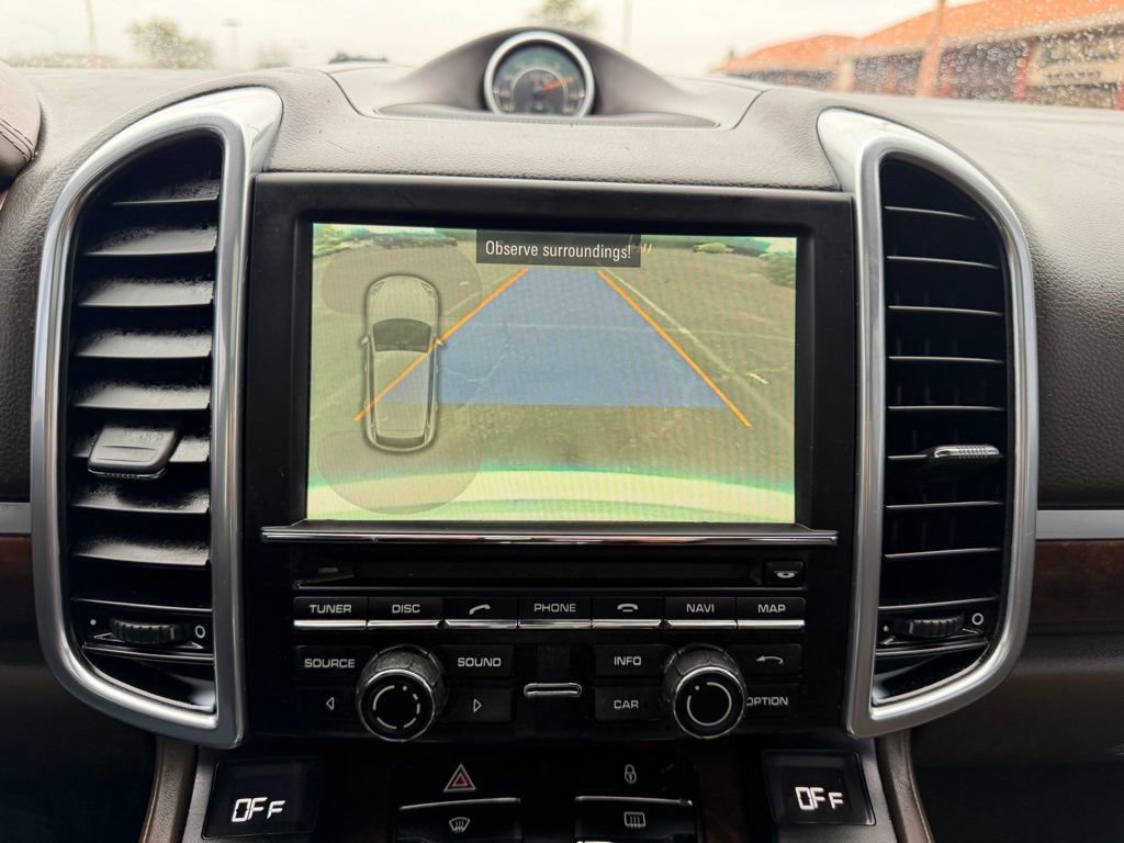 Used 2012 Porsche Cayenne Turbo image 38