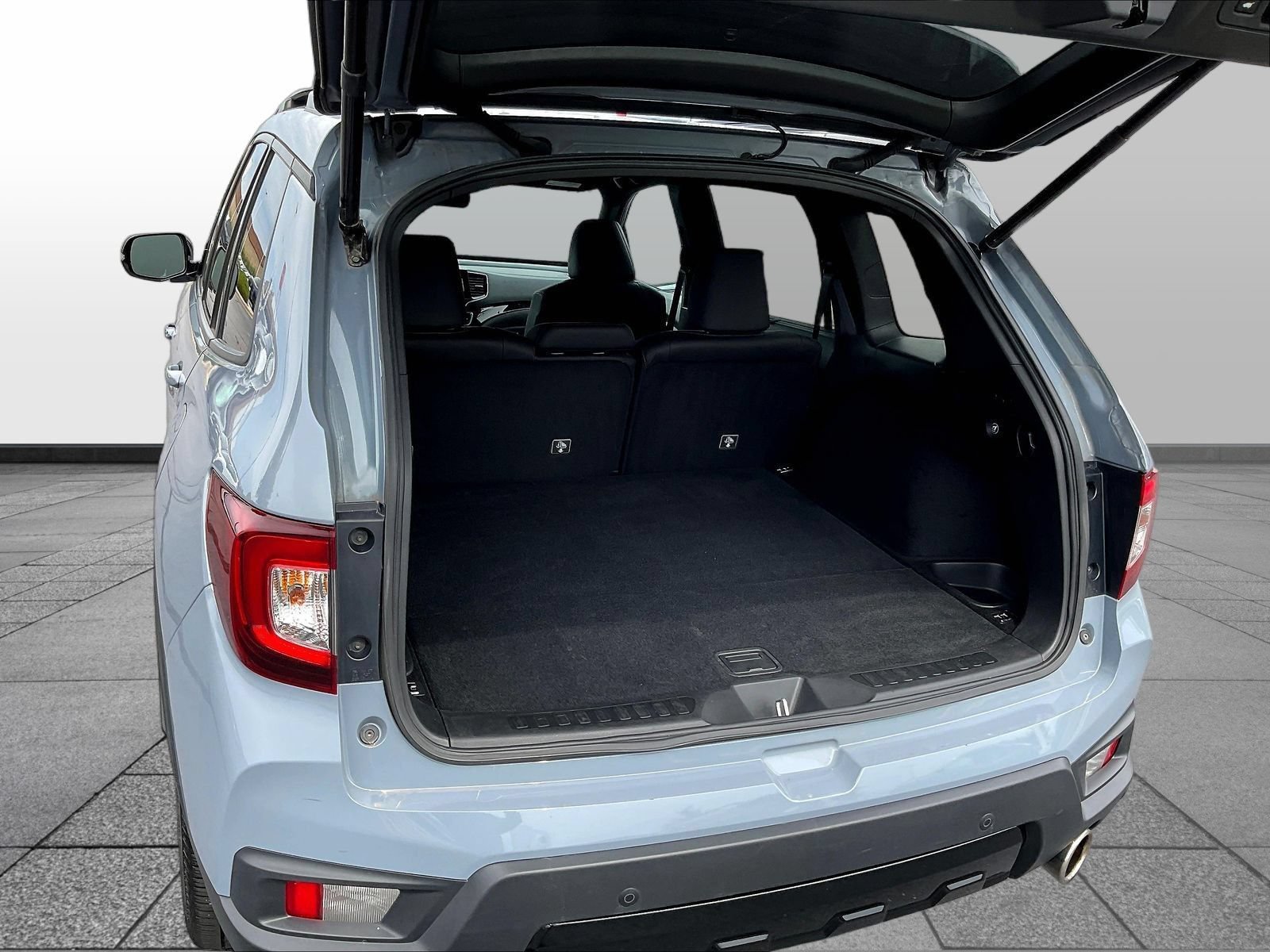 Used 2024 Honda Passport Black Edition image 9