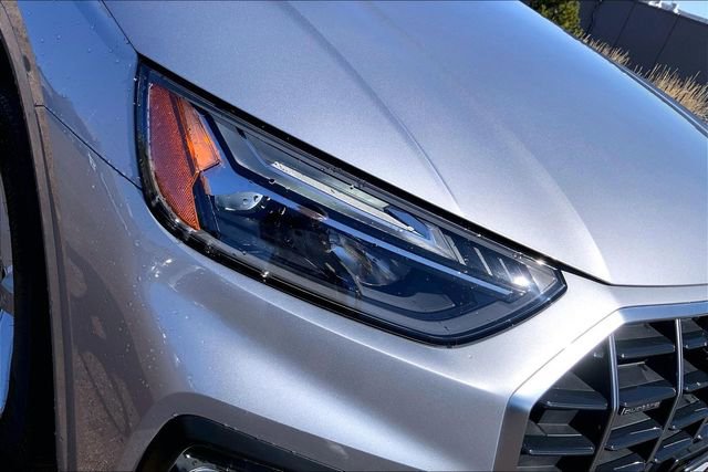 Used 2023 Audi Q5 2.0T Premium w/ Convenience Package AWD/4WD image 28