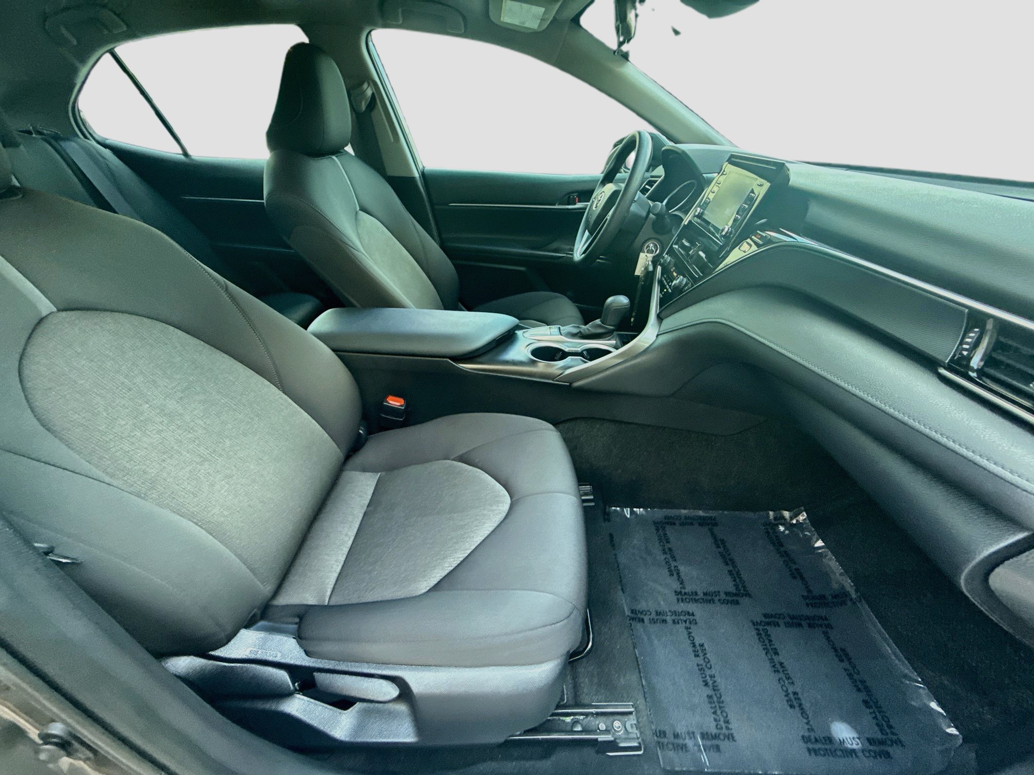 Used 2024 Toyota Camry LE FWD image 30