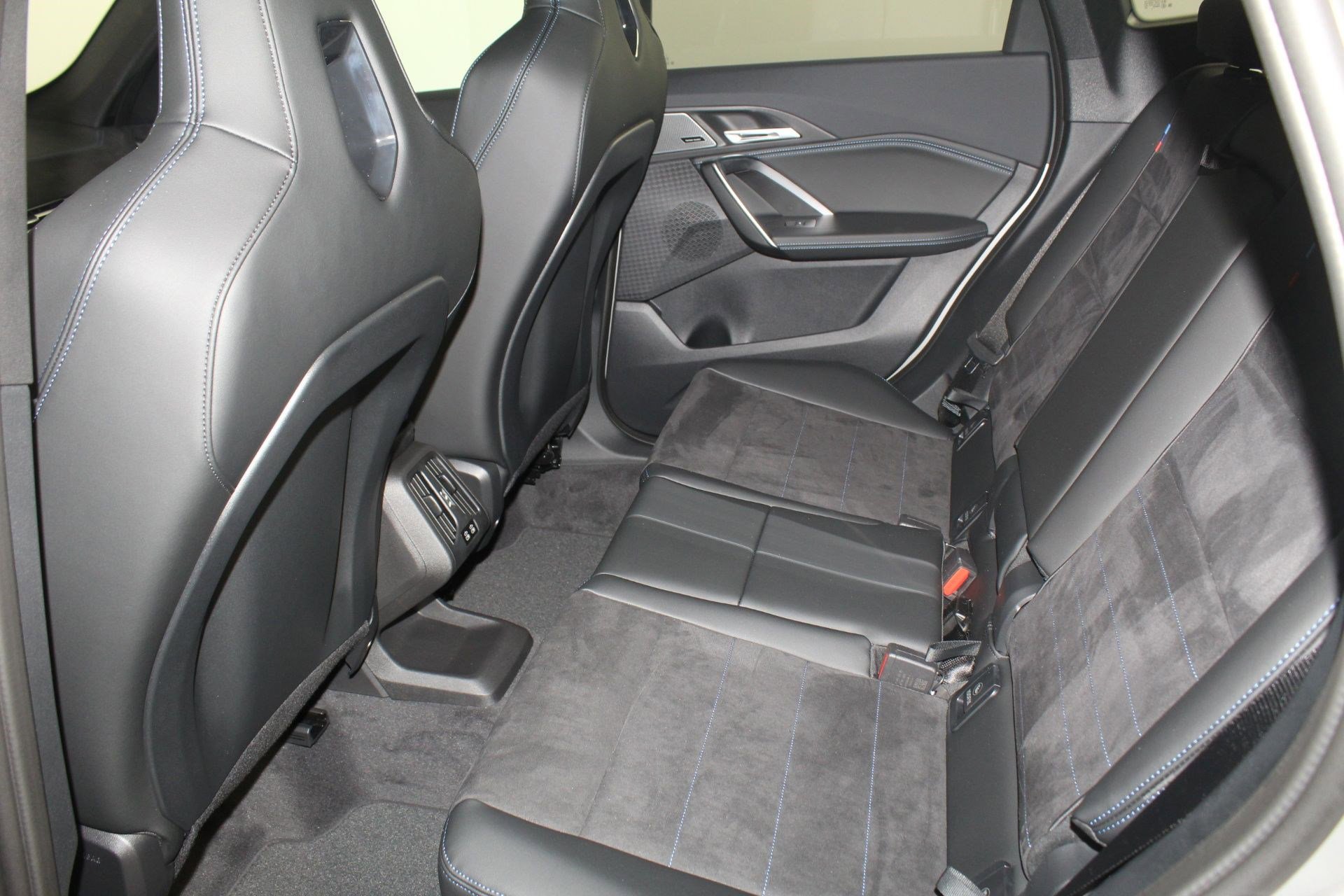 New 2026 BMW X1 M35i image 12