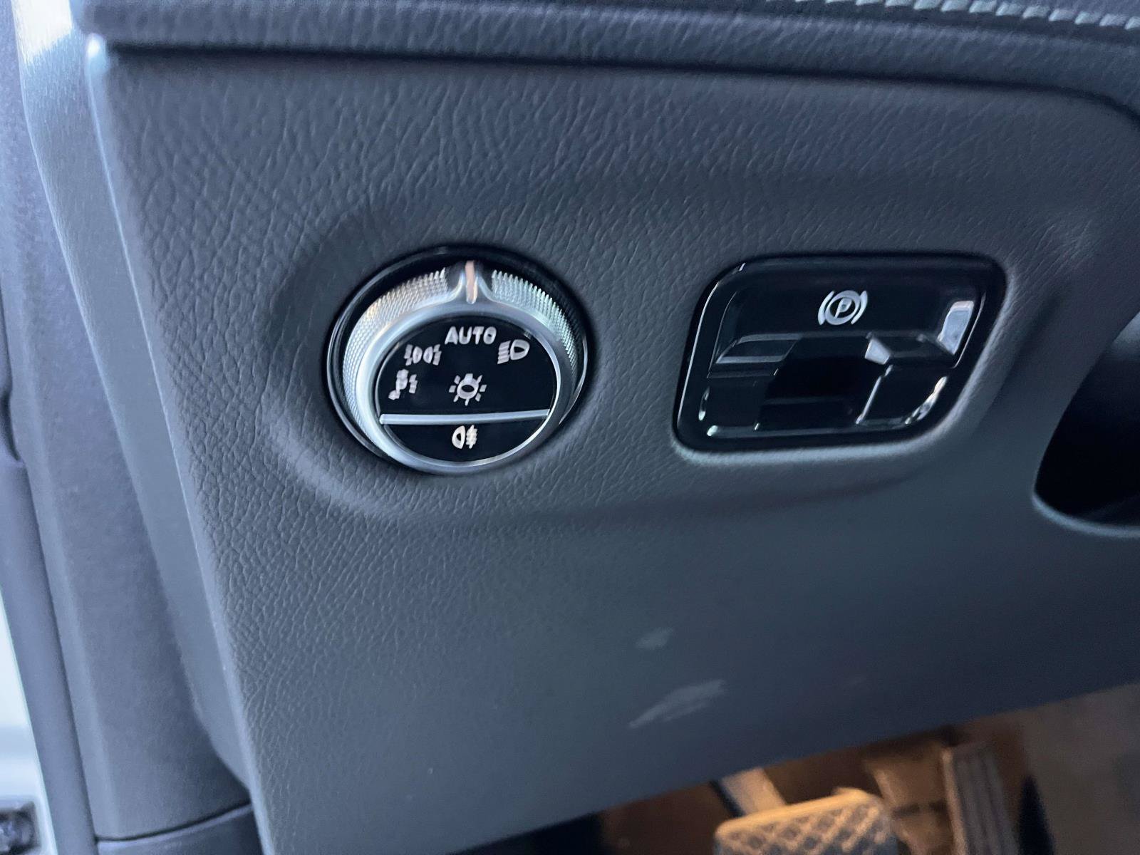 Certified 2023 Mercedes-Benz EQE 500 4MATIC SUV w/ Pinnacle Trim Package image 20
