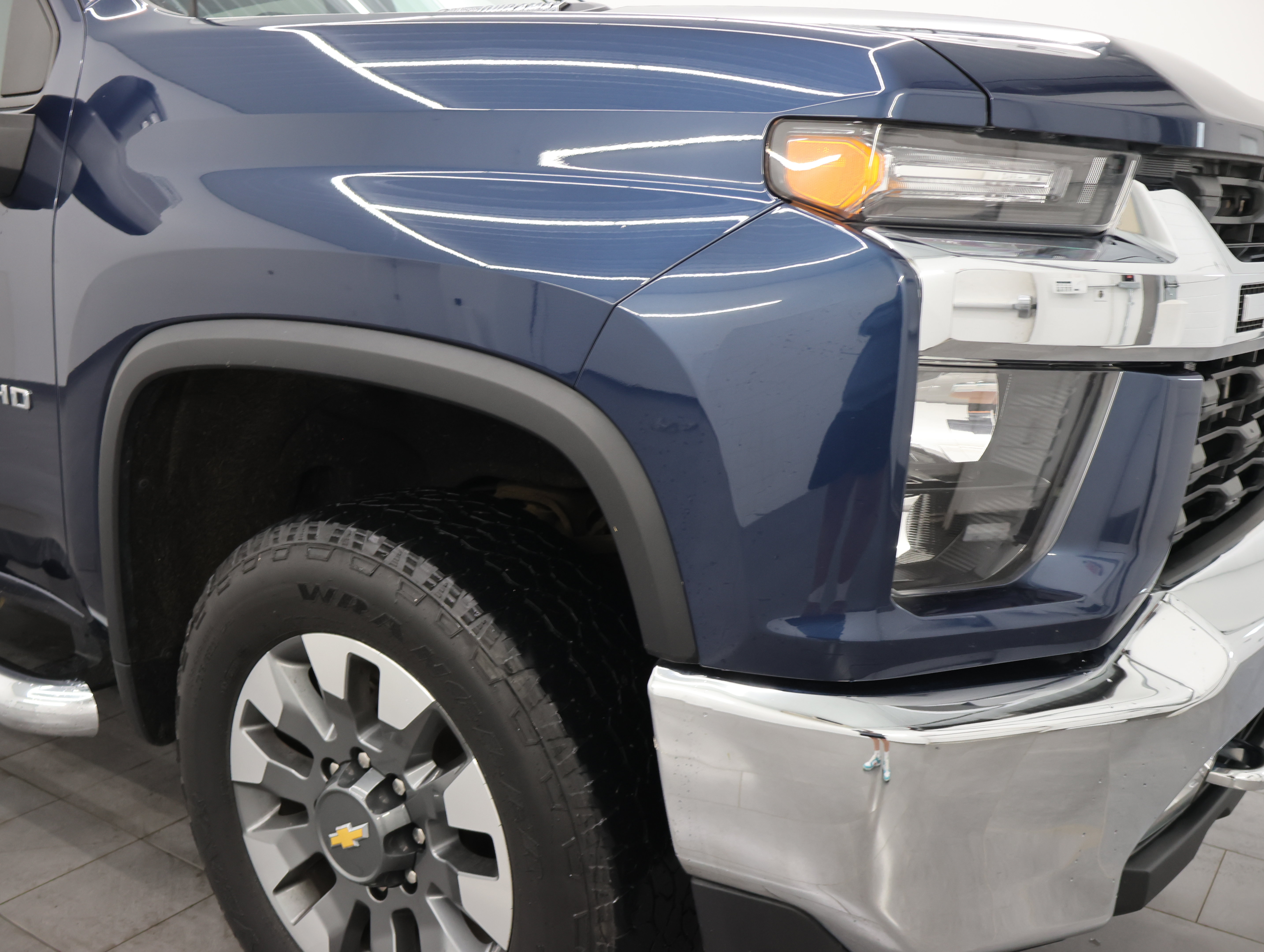 Used 2023 Chevrolet Silverado 2500 LT AWD/4WD image 23