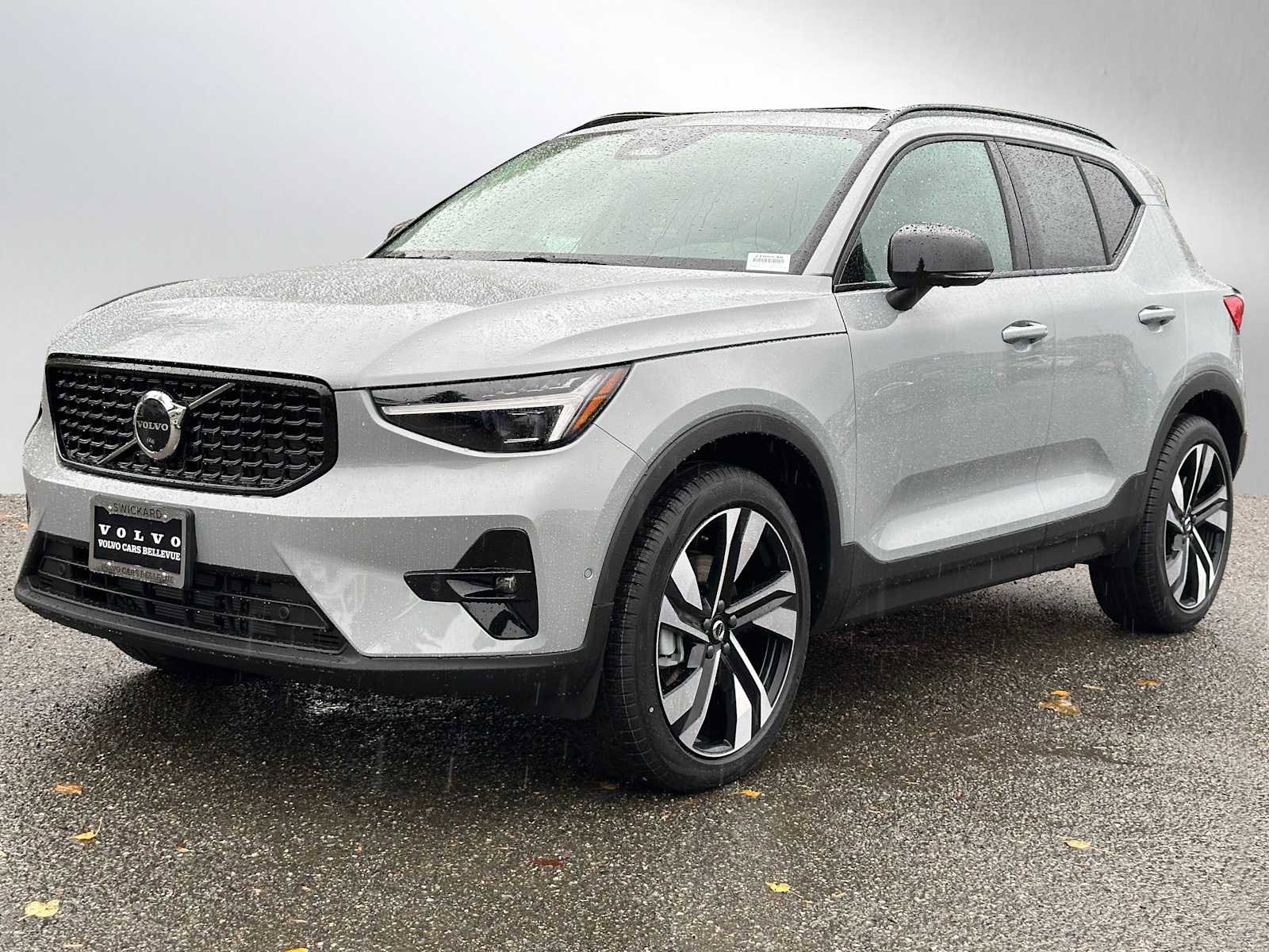 New 2026 Volvo XC40 B5 Ultra w/ Climate Package image 7