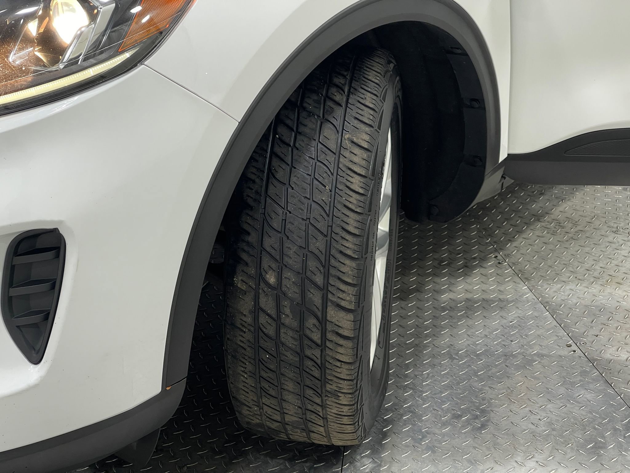 Used 2020 Ford Escape SE image 35