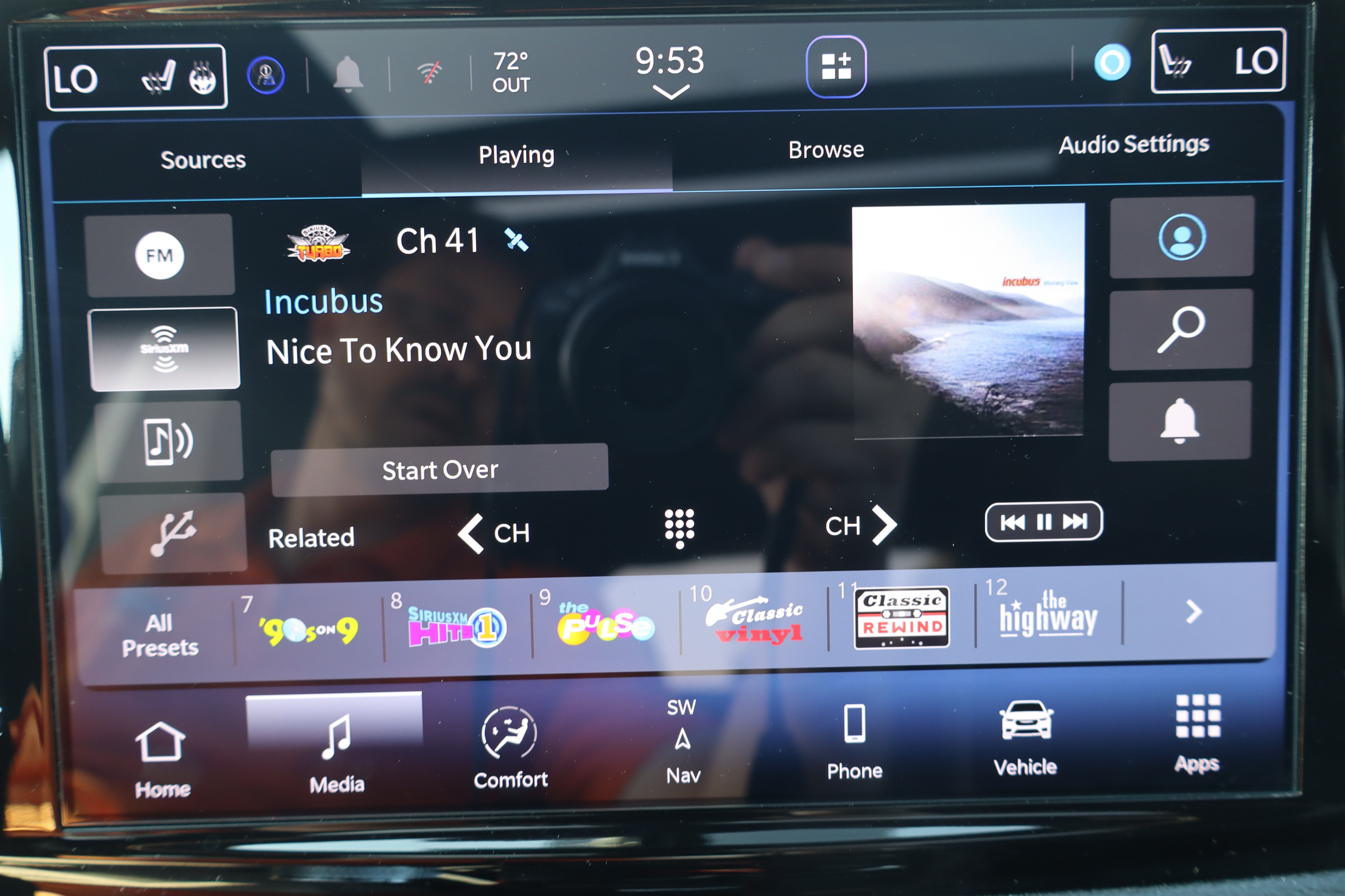 Used 2025 Chrysler Pacifica Limited FWD image 20