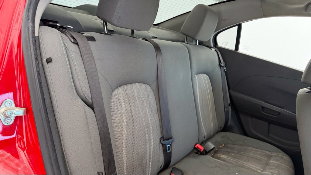 Used 2018 Chevrolet Sonic LT FWD image 23