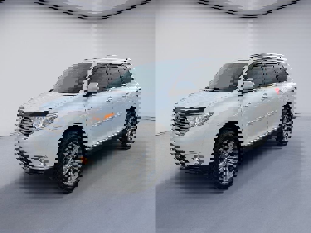 Used 2013 Toyota Highlander Limited