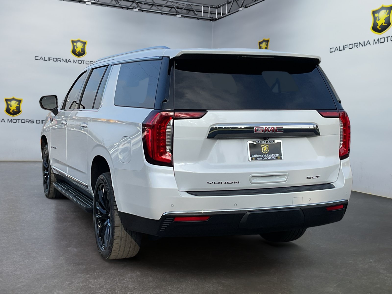 Used 2024 GMC Yukon XL SLT AWD/4WD image 7