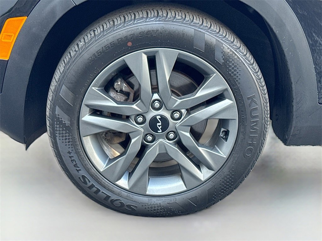 Used 2023 Kia Seltos LX image 28