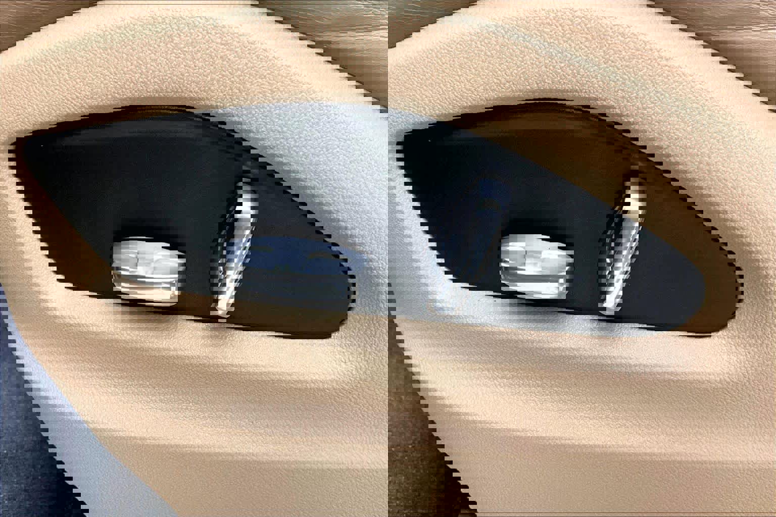 Used 2019 Porsche Cayenne S image 34