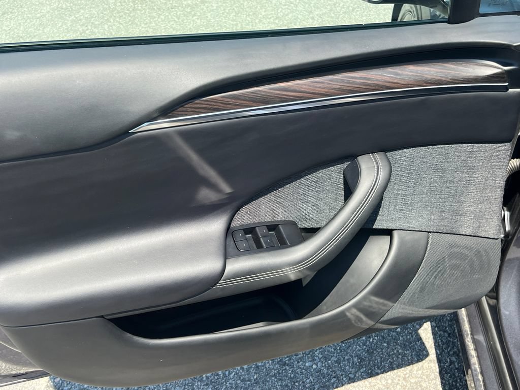 Used 2023 Tesla Model S AWD/4WD image 11