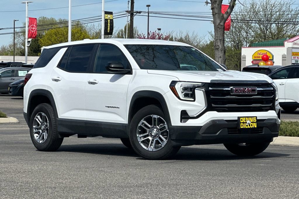 Used 2026 GMC Terrain Elevation