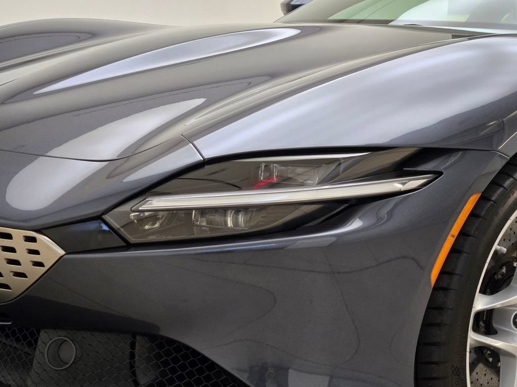 Used 2021 Ferrari Roma RWD image 5