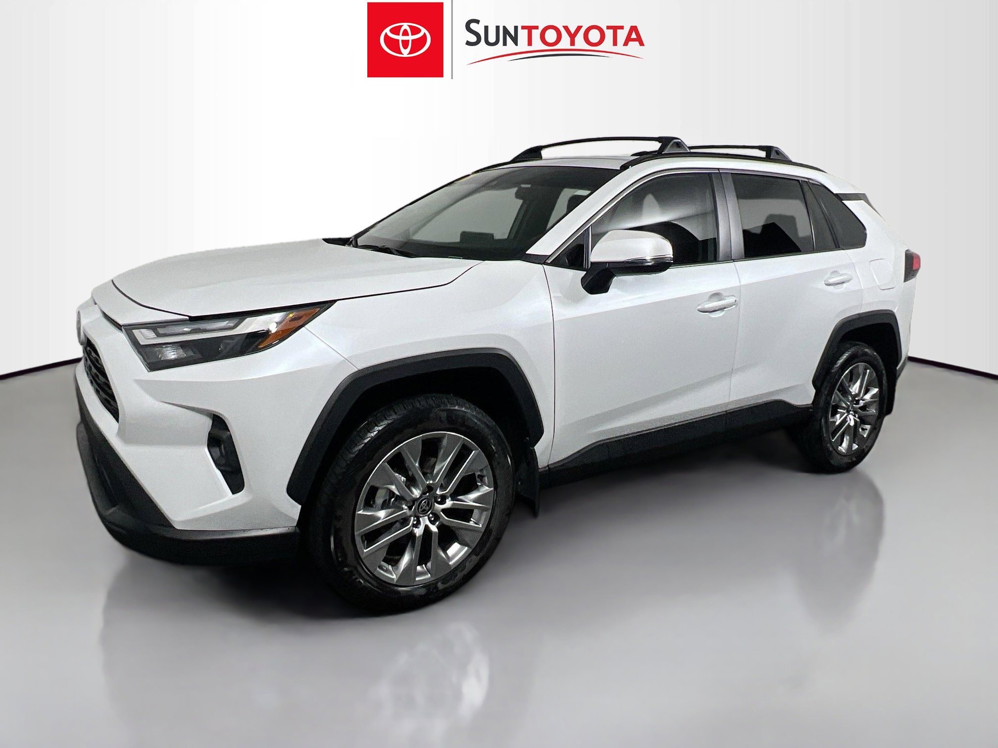 Used 2025 Toyota RAV4 XLE Premium image 9