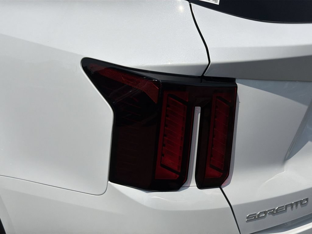 New 2026 Kia Sorento LX FWD image 17