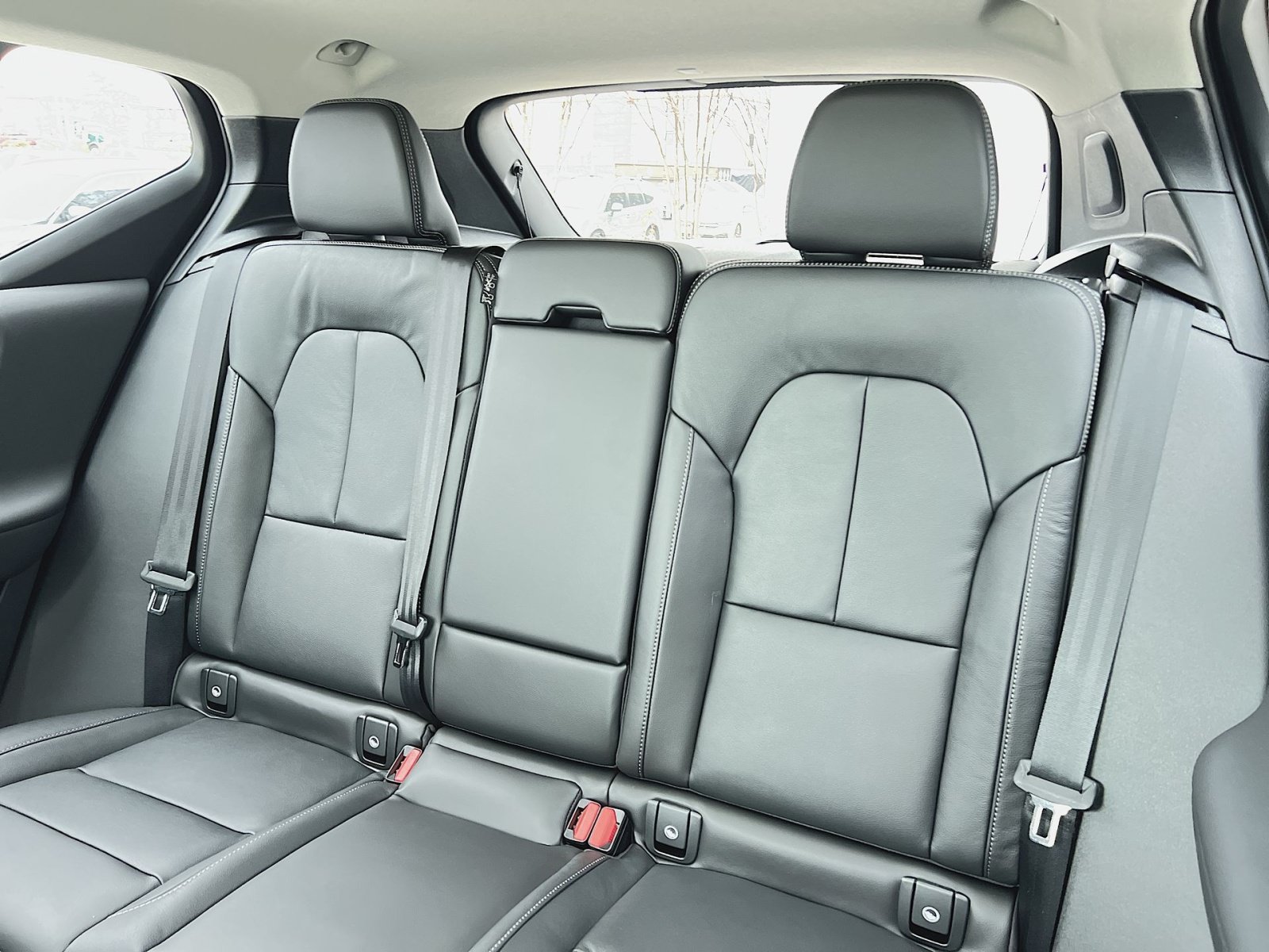 New 2026 Volvo XC40 B5 Core AWD/4WD image 25