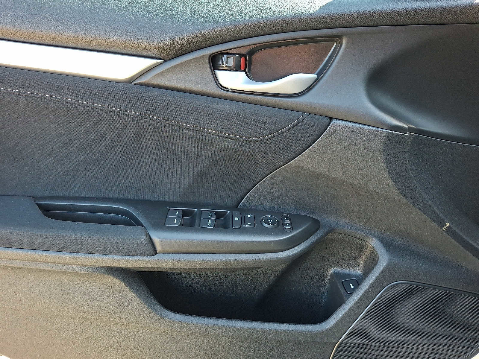Used 2021 Honda Civic EX image 13