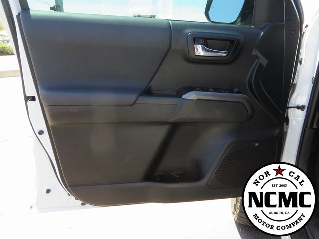 Used 2021 Toyota Tacoma TRD Sport image 15