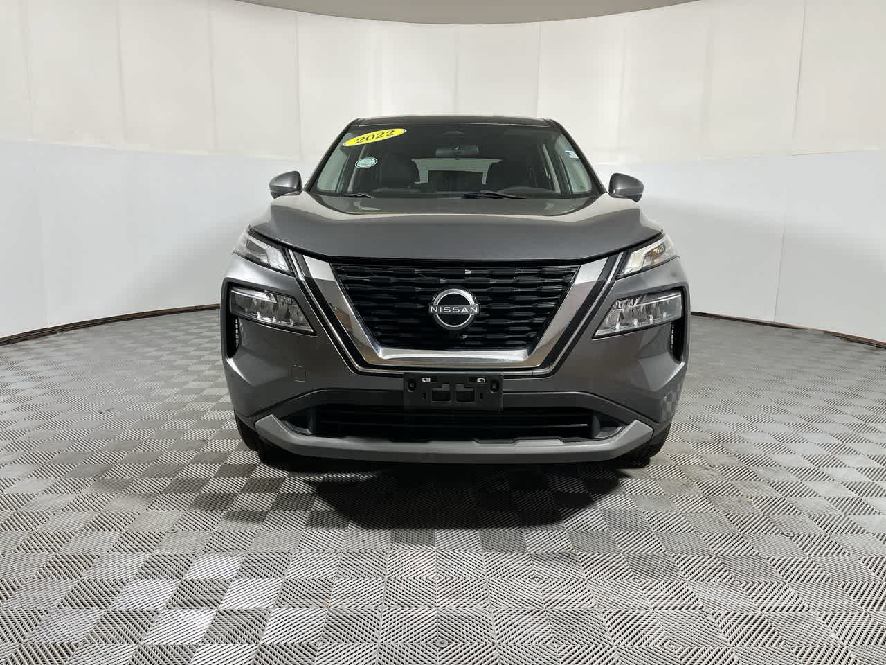 Used 2022 Nissan Rogue SV AWD/4WD image 3