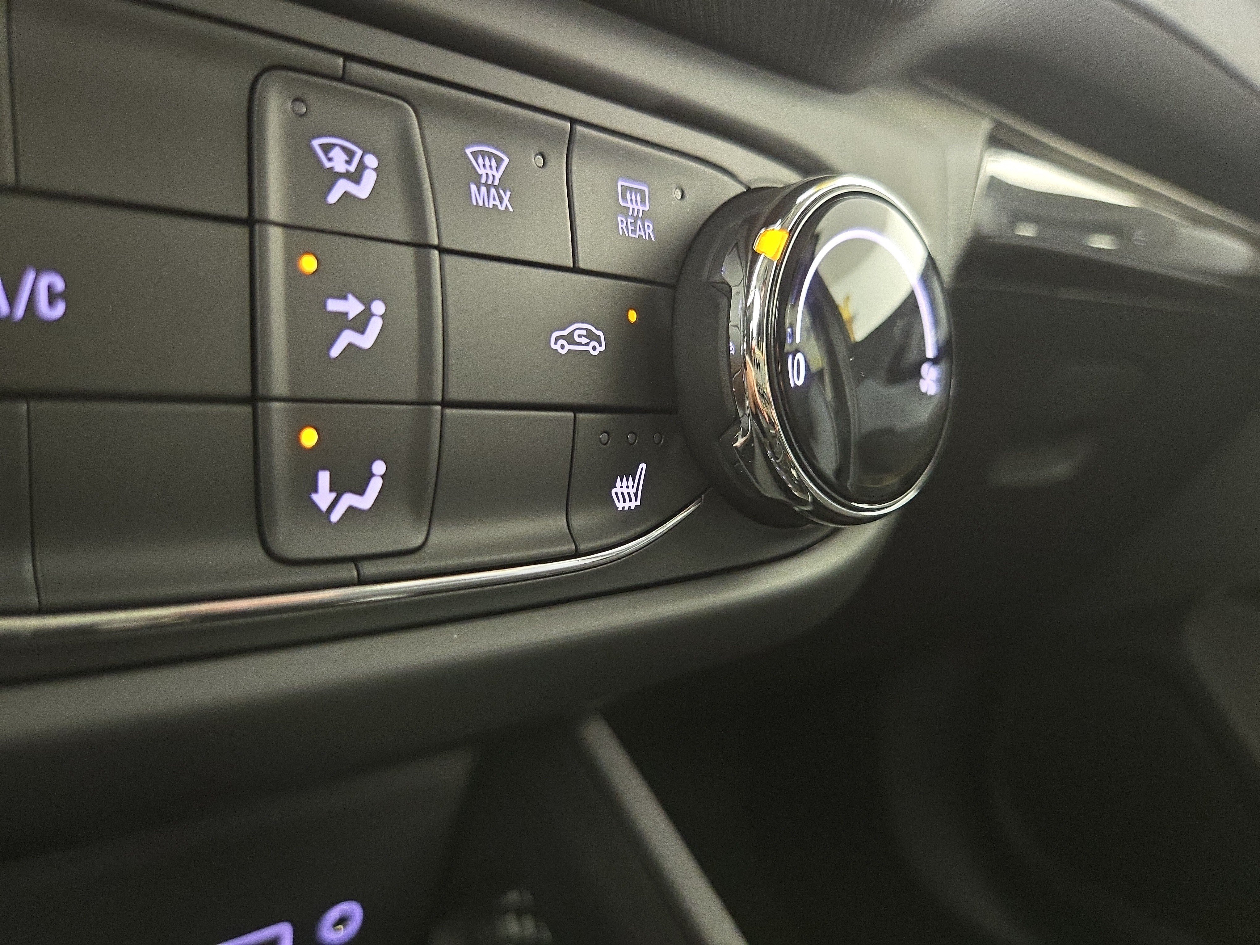 Certified 2023 Chevrolet TrailBlazer LT AWD/4WD image 25