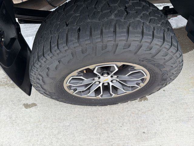 Used 2019 Chevrolet Colorado ZR2 w/ LPO, Premium Interior Package image 23