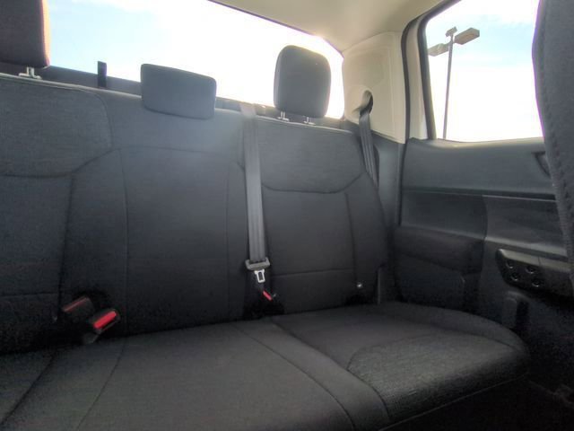 Used 2025 Ford Maverick XL image 6