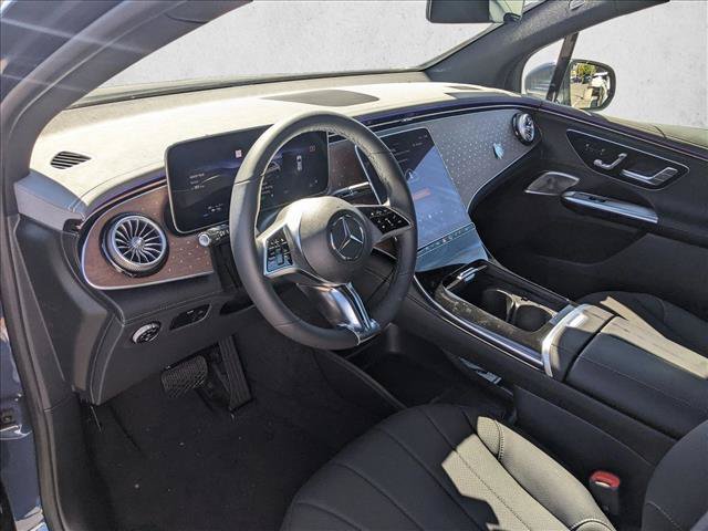 New 2027 Mercedes-Benz EQE 320 4MATIC SUV image 3
