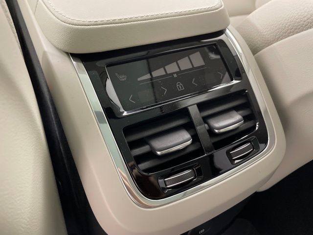 Certified 2025 Volvo XC90 T8 Plus w/ Protection Package Premier AWD/4WD image 36