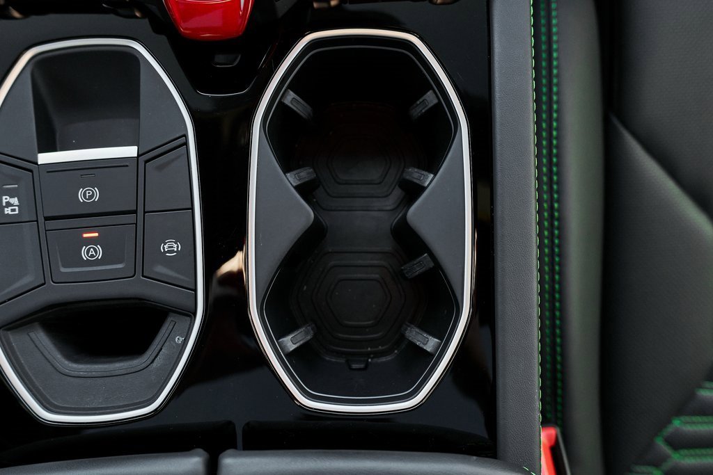 Used 2021 Lamborghini Urus image 64