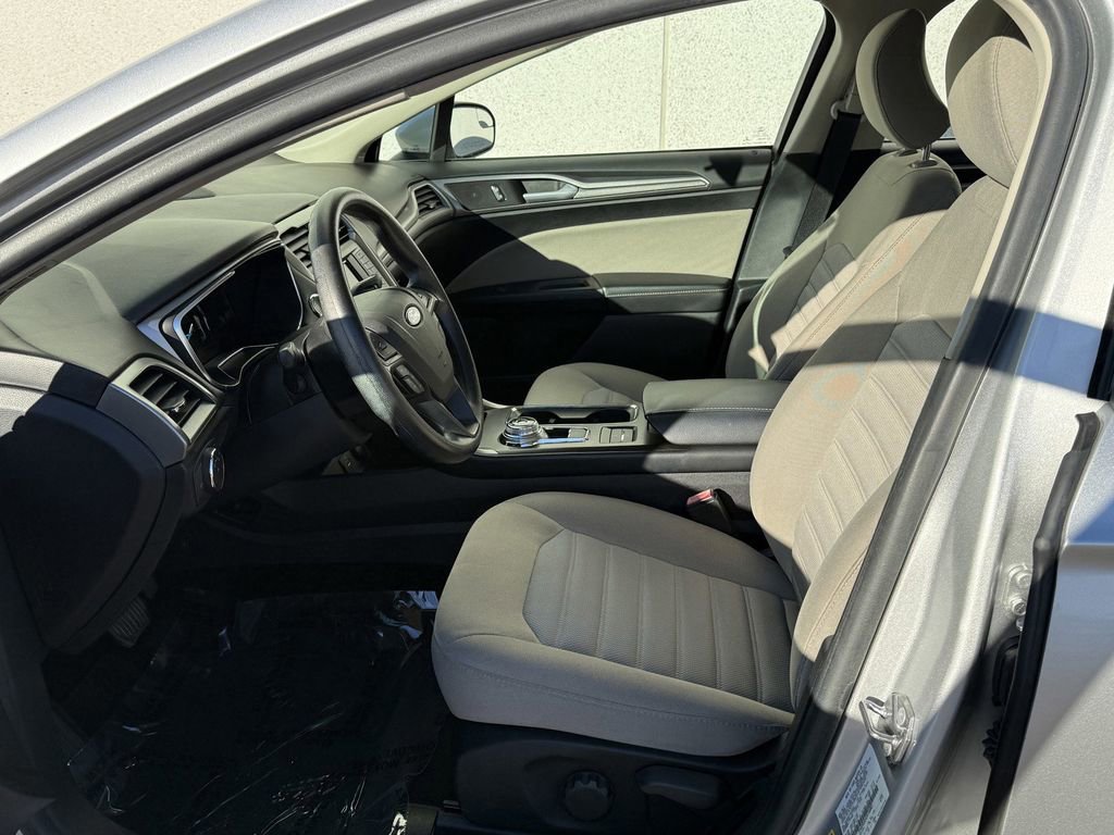 Used 2018 Ford Fusion S image 13