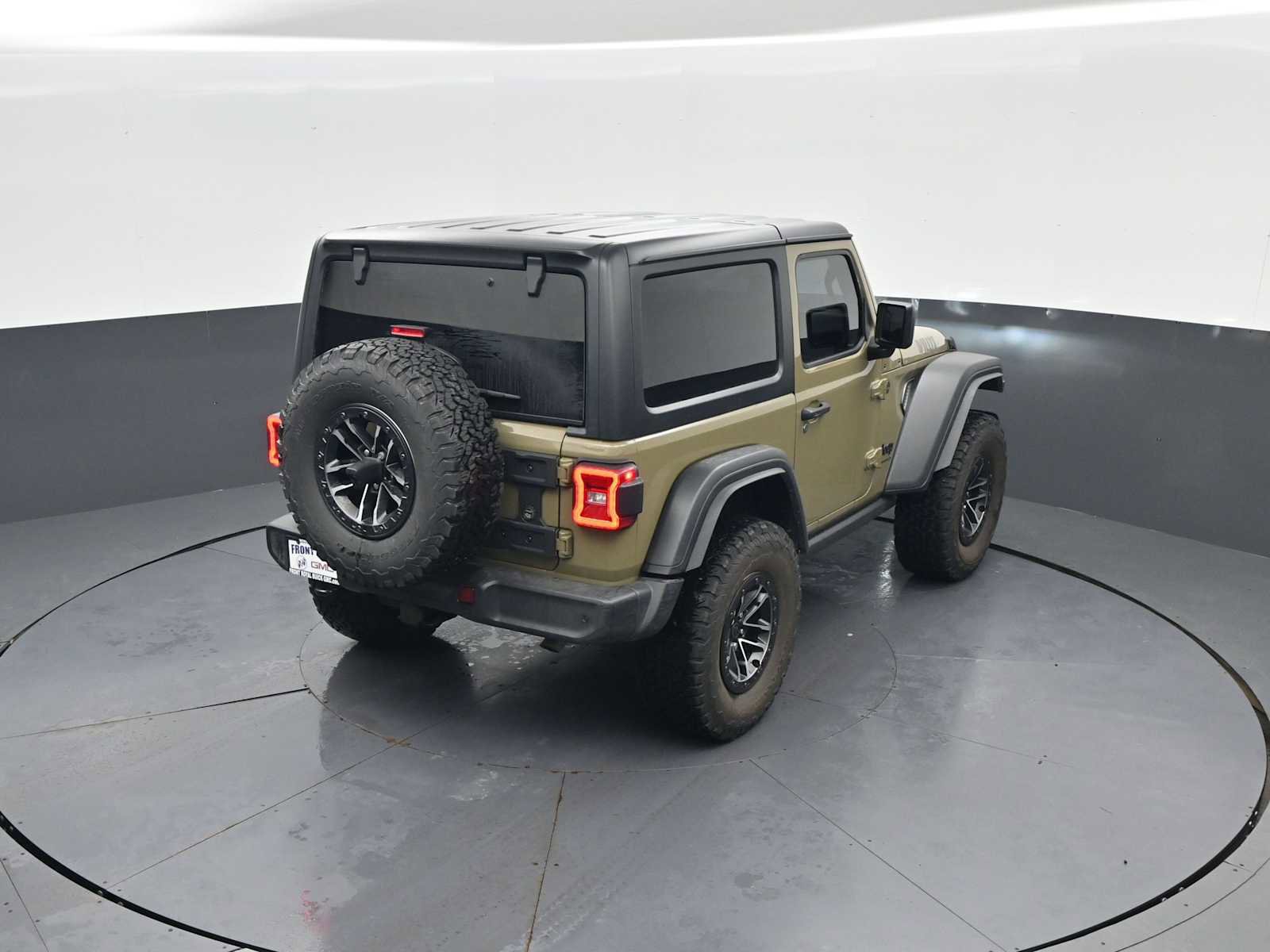 Used 2025 Jeep Wrangler Sport image 42