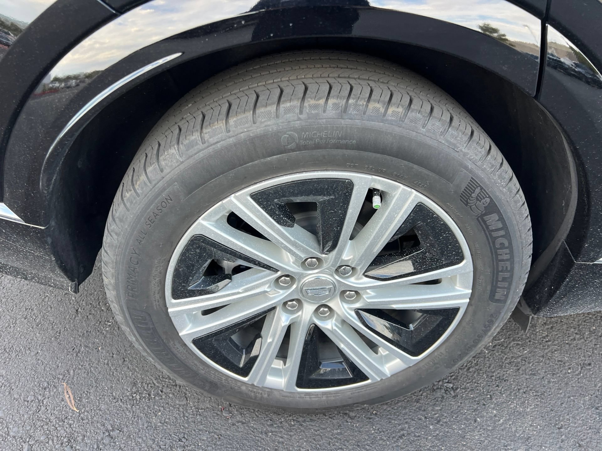 Used 2024 Cadillac Lyriq Tech w/ LPO, Floor Liner Package RWD image 12