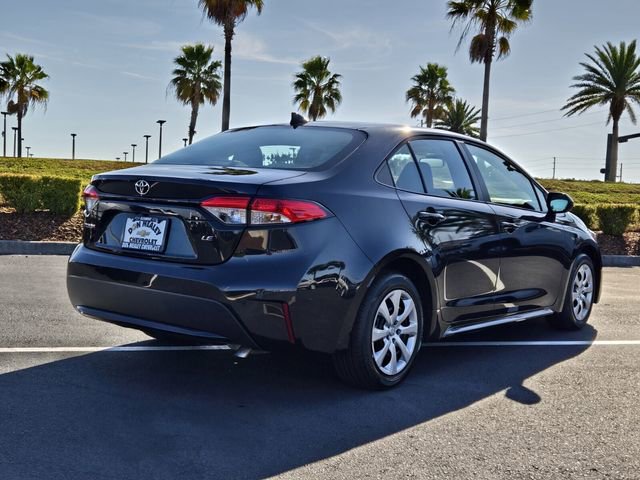 Used 2022 Toyota Corolla LE image 6