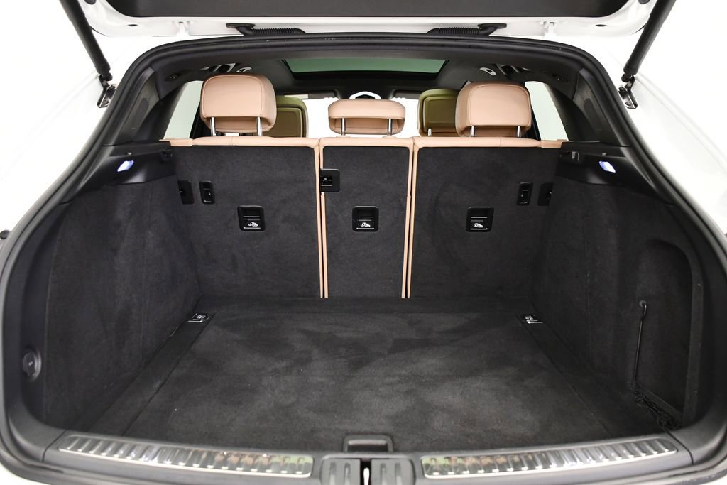 Used 2022 Porsche Macan image 58